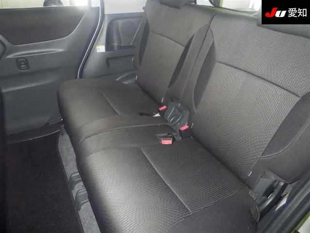 MITSUBISHI DELICA D2 2011