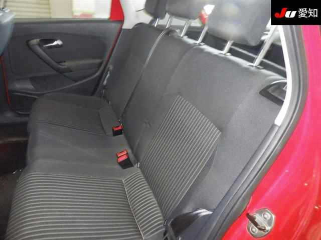 VOLKSWAGEN POLO 2013