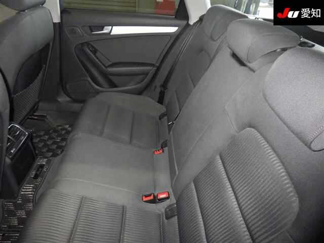 AUDI A4 2012
