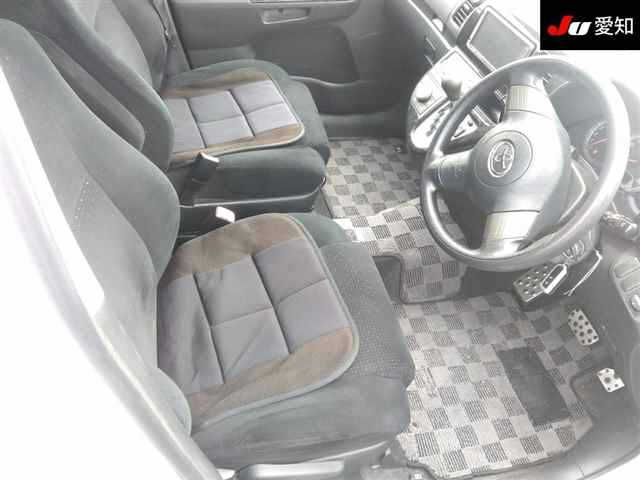 TOYOTA WISH 2008