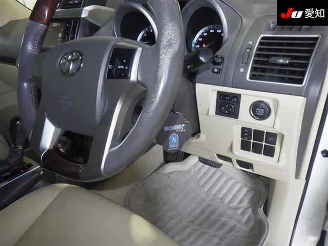 TOYOTA LAND CRUISER PRADO 2013