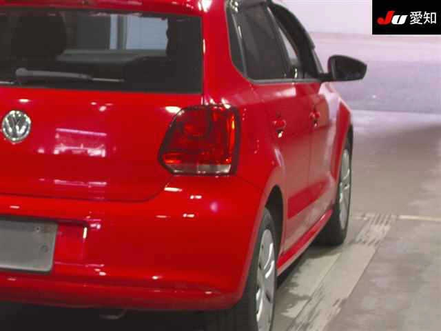 VOLKSWAGEN POLO 2010