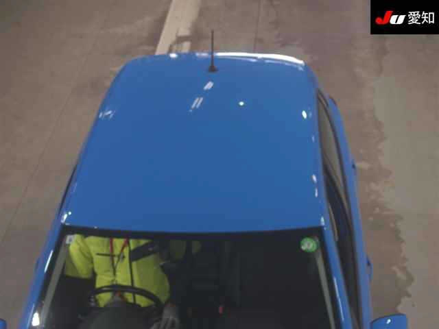 VOLKSWAGEN POLO 2015