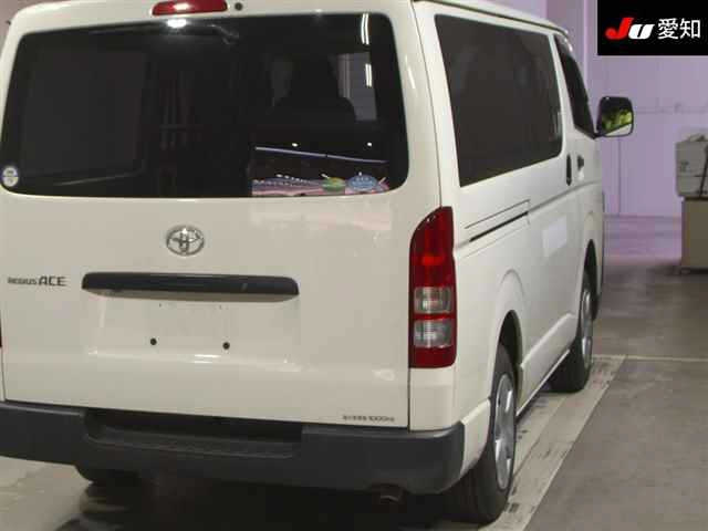 TOYOTA REGIUS ACE VAN 2018