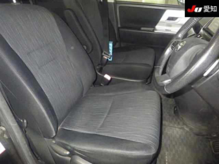 TOYOTA NOAH 2012