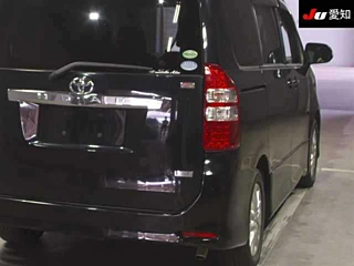 TOYOTA NOAH 2012