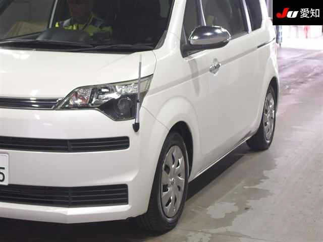 TOYOTA SPADE 2018