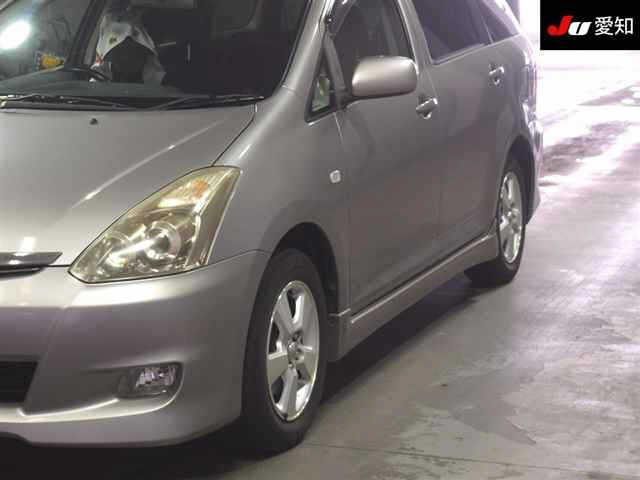 TOYOTA WISH 2008