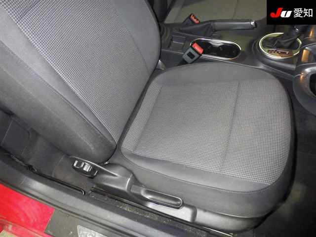 VOLKSWAGEN THE BEETLE 2014