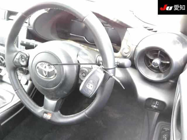 TOYOTA 86 2023