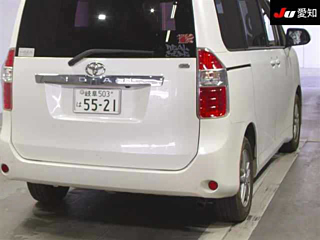 TOYOTA NOAH 2008