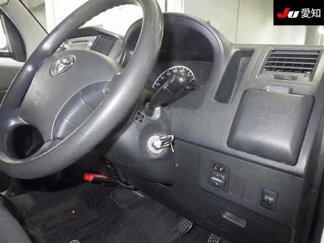 TOYOTA TOWN ACE VAN 2009