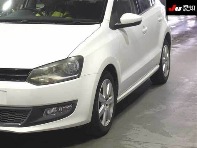VOLKSWAGEN POLO 2011