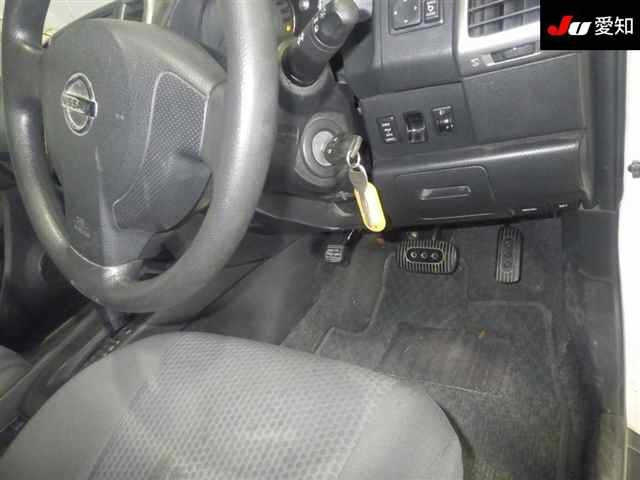 NISSAN WINGROAD 2012