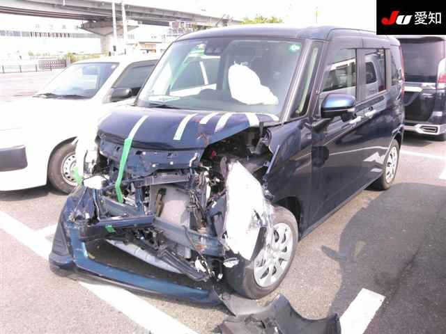 TOYOTA ROOMY 2019