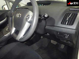 TOYOTA PRIUS 2012