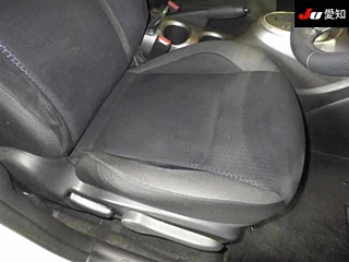 NISSAN JUKE 2012