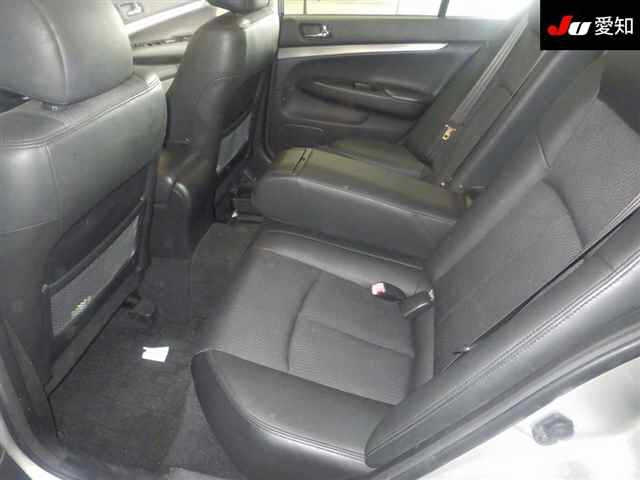 NISSAN SKYLINE 2010