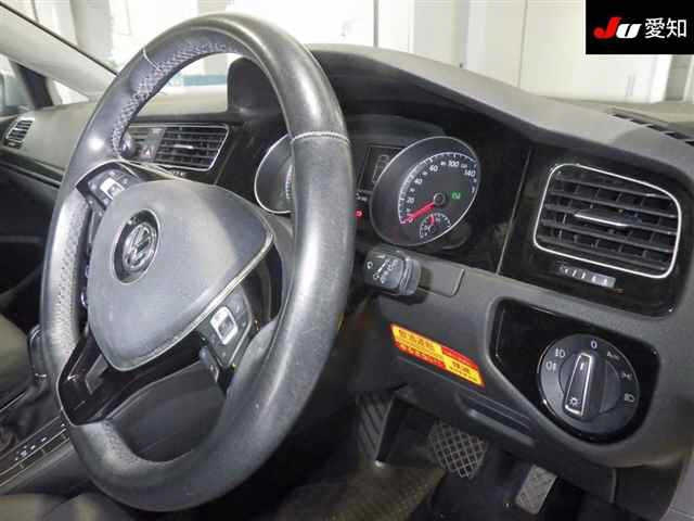 VOLKSWAGEN GOLF 2016