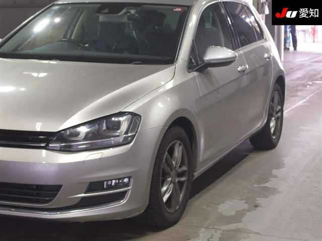 VOLKSWAGEN GOLF 2016