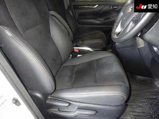 TOYOTA VELLFIRE 2021