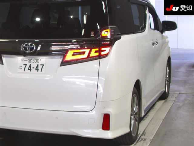 TOYOTA VELLFIRE 2021