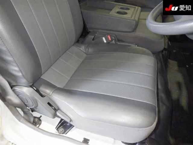 MAZDA BONGO VAN 2008