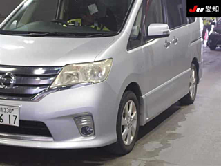 NISSAN SERENA 2011