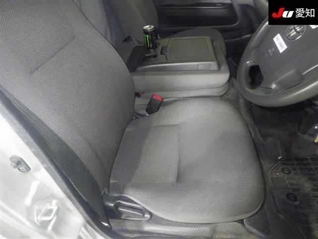 TOYOTA REGIUS ACE VAN 2017