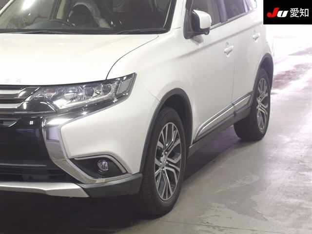 MITSUBISHI OUTLANDER 2017