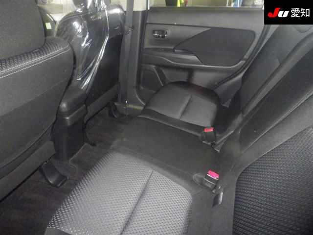 MITSUBISHI OUTLANDER 2017