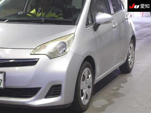 TOYOTA RACTIS 2011