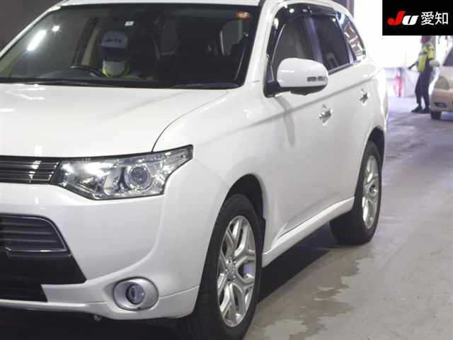 MITSUBISHI OUTLANDER PHEV 2014