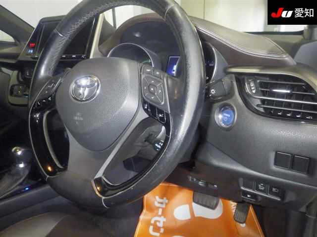 TOYOTA C-HR 2017