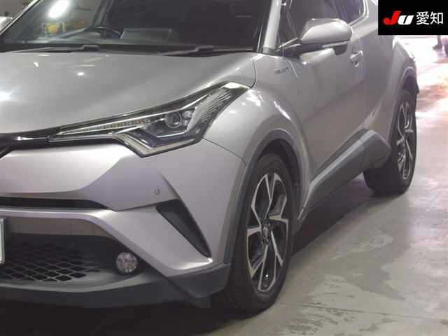 TOYOTA C-HR 2017