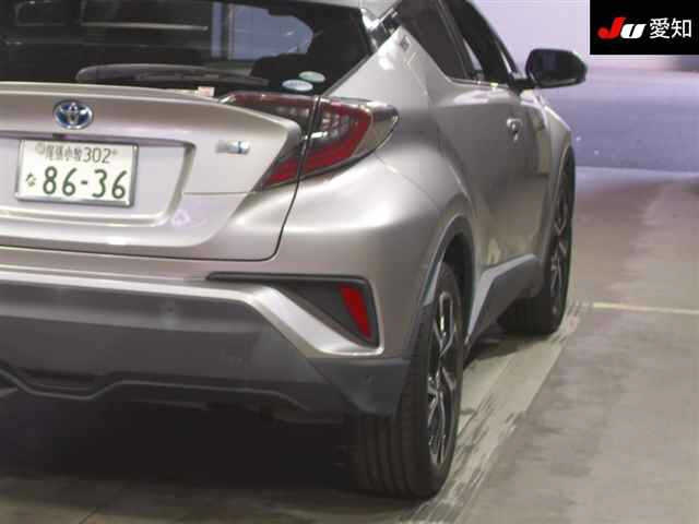 TOYOTA C-HR 2017