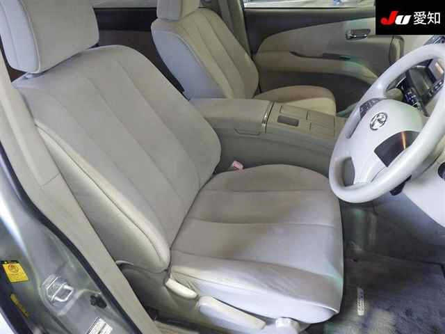 TOYOTA ESTIMA HYBRID 2010