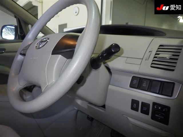 TOYOTA ESTIMA HYBRID 2010