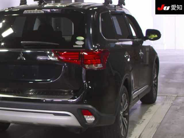 MITSUBISHI OUTLANDER 2020