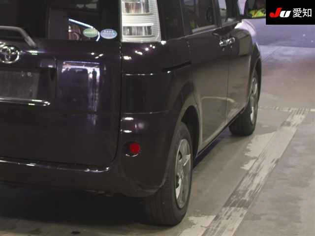 TOYOTA SIENTA 2012