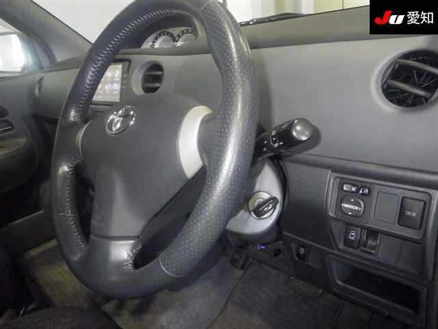 TOYOTA SIENTA 2012