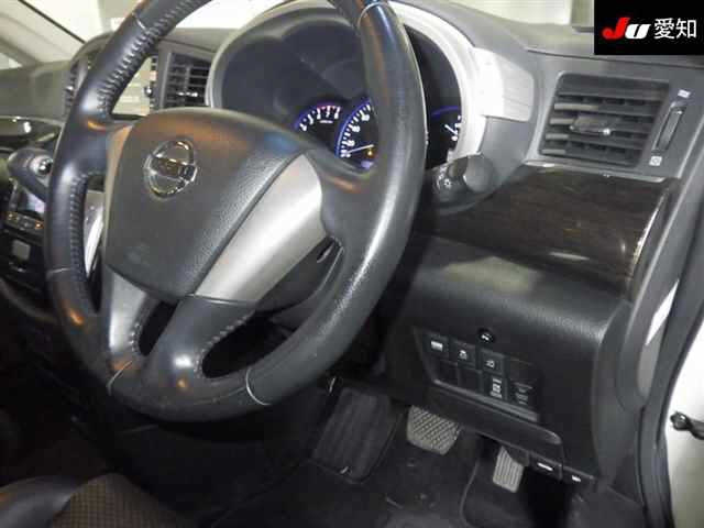 NISSAN ELGRAND 2013
