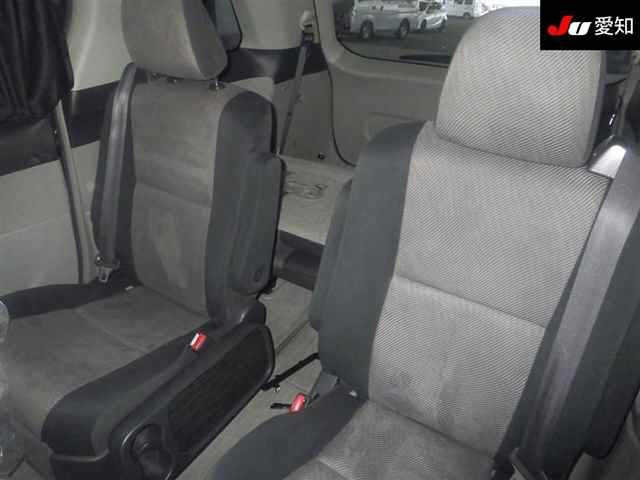 TOYOTA ESTIMA 2008