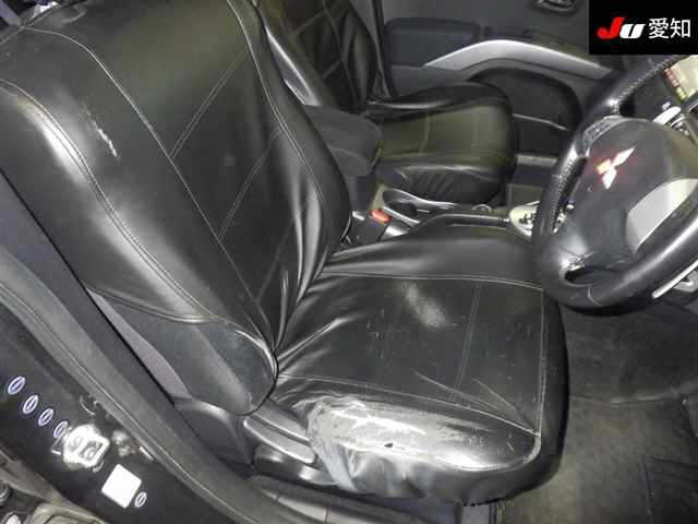 MITSUBISHI OUTLANDER 2010