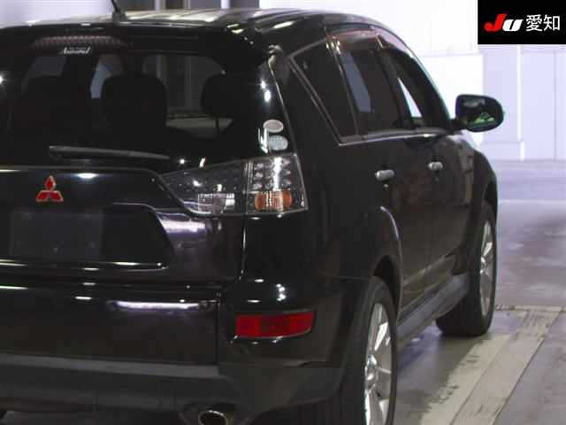 MITSUBISHI OUTLANDER 2010