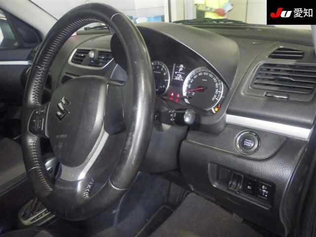 SUZUKI SWIFT 2012