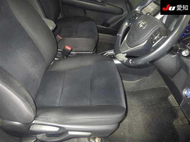 TOYOTA COROLLA FIELDER 2013