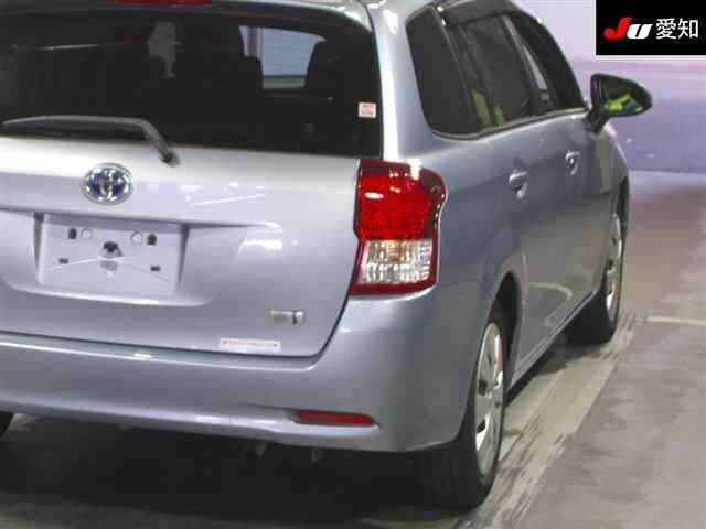 TOYOTA COROLLA FIELDER 2013