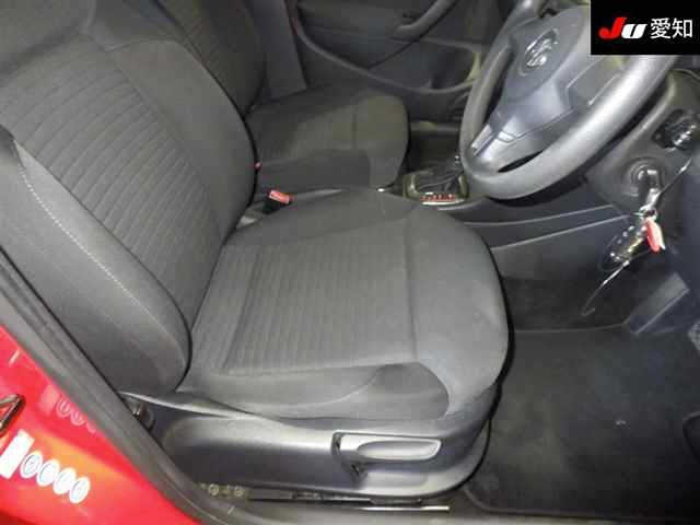 VOLKSWAGEN POLO 2010