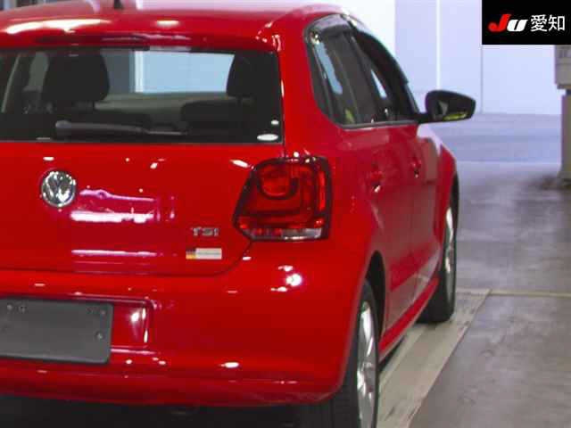 VOLKSWAGEN POLO 2010